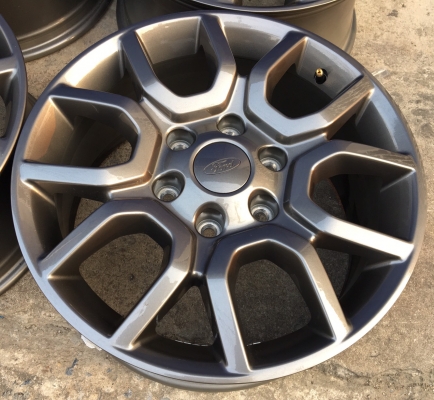 ล้อแม็กป้ายแดง Ford Ranger FX4 ขอบ 18