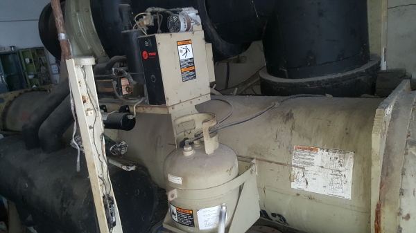 ขายชิลเลอร์เทรน 400 ตันพร้อมใช้ราคา550,000 บาท ขายชิลเลอร์เทรน 400 ตันพร้อมใช้ราคา550,000 บาท