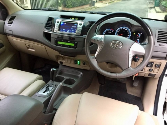 โตโยต้าฟอจูนเนอร์ บิลซิล 2700 V ออโต้ ขับ 2 รุ่นท็อปสุด ปี 2012-2013