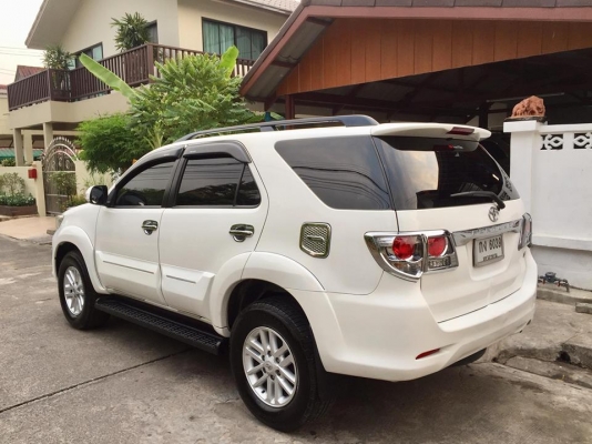 โตโยต้าฟอจูนเนอร์ บิลซิล 2700 V ออโต้ ขับ 2 รุ่นท็อปสุด ปี 2012-2013