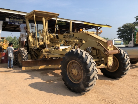 ขายรถเกรด  หัวฉีดเล็ก  พร้อมใช้งาน ใบมีด 12 ฟุต ยางใหม่ทั้งหมด 6 เส็น