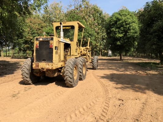 ขายรถเกรด  หัวฉีดเล็ก  พร้อมใช้งาน ใบมีด 12 ฟุต ยางใหม่ทั้งหมด 6 เส็น