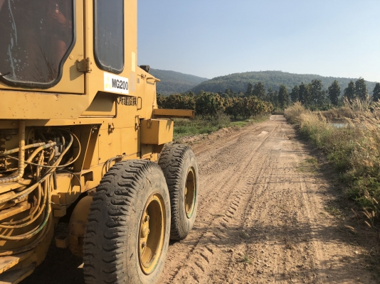 ขาย-ให้เช่ารถเกรด  ขนาดกลาง พร้อมใช้งาน