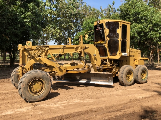 ขาย-ให้เช่ารถเกรด  ขนาดกลาง พร้อมใช้งาน