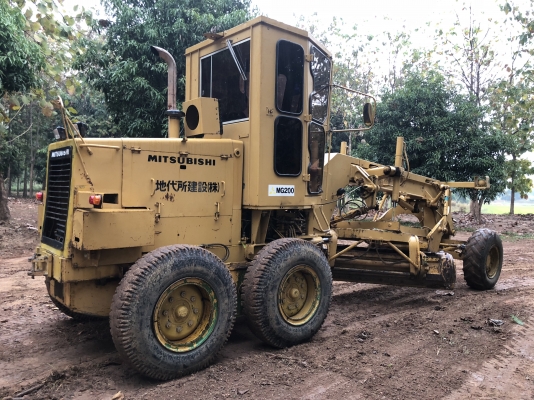 ขาย-ให้เช่ารถเกรด  ขนาดกลาง พร้อมใช้งาน