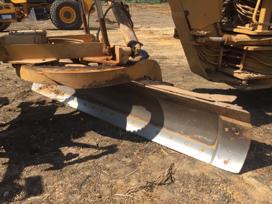 ขาย-ให้เช่ารถเกรด  ขนาดกลาง พร้อมใช้งาน