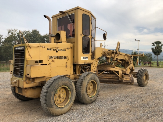 ขาย-ให้เช่ารถเกรด  ขนาดกลาง พร้อมใช้งาน