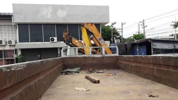 ขาย 675,000 รถ 6 ล้อติดเฮี้ยม 5 ตัน HINO FF3H เครื่อง HO7D 195 แรง หัวบาง ยางดี คัชซีสวย เอกสารพร้อมโอน รถอยู่ บางนา 090-772-3710 090-772-3708