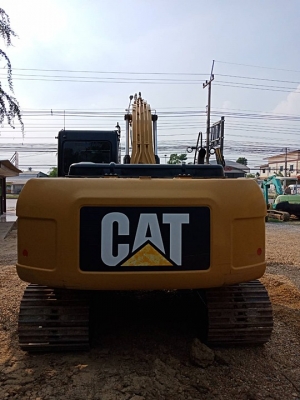 ขายรถขุด cat320d รถสภาพสวยสมบรูณ์ พร้อมใช้(คันที่2) สนใจติดต่อสอบถาม 092-3309229 อีด