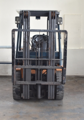 จำหน่าย Forklift Toyota 7FD25 นำเข้า เสา 4.3 เมตร Full Free 2 พัน ชม!! จำหน่าย Forklift Toyota 7FD25 นำเข้า เสา 4.3 เมตร Full Free 2 พัน ชม!!