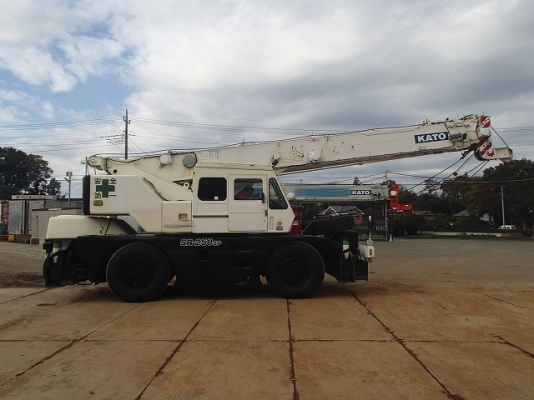 รถเครน KATO KR25H-V2 072702
