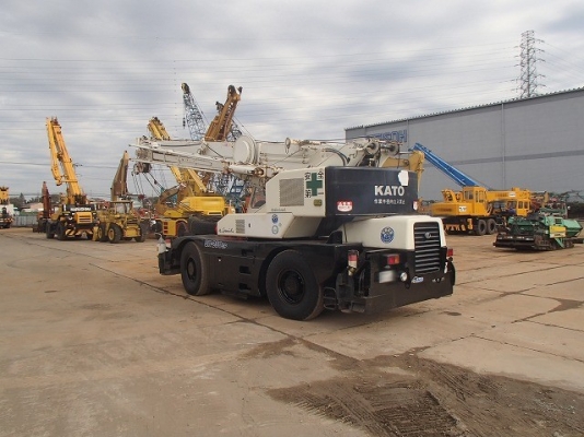 รถเครน KATO KR25H-V2 072702