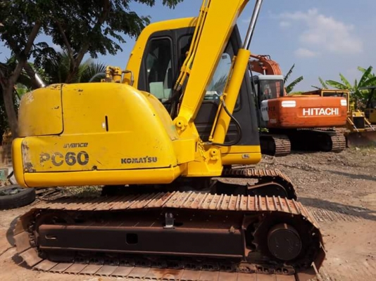 มาใหม่ค่ะ..KOMATSU  PC60-7E  เก่าญี่ปุ่นแท้  มีลายแย๊ก  เครื่องปั๊มดี  พร้อมใช้  โทร 089-3818694 ดวงนภา