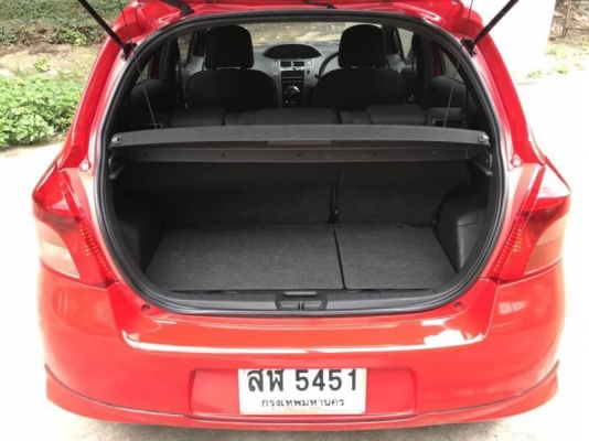 Toyota yaris. 2006 สภาพสวยไมล์น้อย