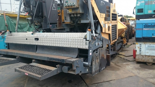 รถปูยางABG TITAN 326 รถปูยางABG TITAN 326