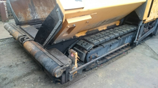 รถปูยางABG TITAN 326 รถปูยางABG TITAN 326