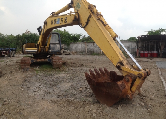 รถขุด KOBELCO SK200-1 YN-16501