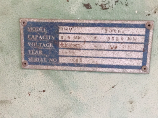 ขายเครื่องตัดเหล็กใต้หวันGMSยาว3050หรือ10ฟุตตัดได้6.5มิลแบ็คเก็ตไฟฟ้าครับ ขายเครื่องตัดเหล็กใต้หวันGMSยาว3050หรือ10ฟุตตัดได้6.5มิลแบ็คเก็ตไฟฟ้าครับ