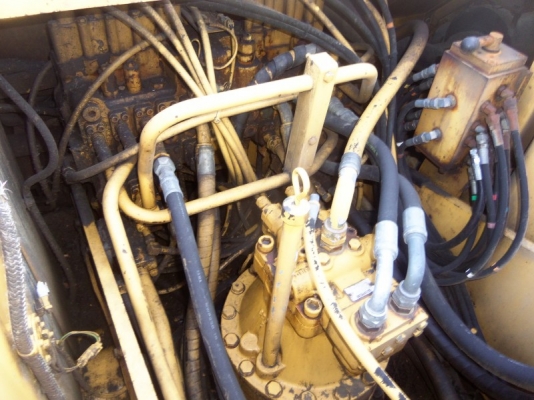 รถขุด CAT 320B 8561HR