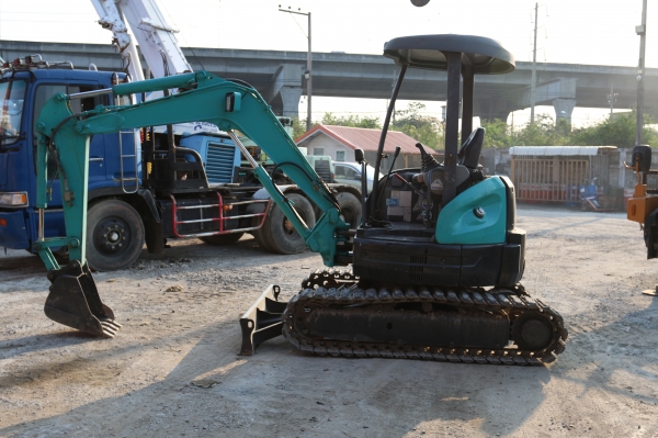 รถขุดเล็ก KOBELCO SK30SR-5 PW14-45071