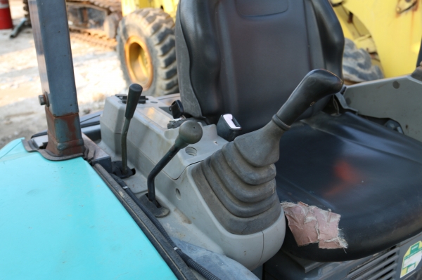 รถขุดเล็ก KOBELCO SK30SR-5 PW14-45071