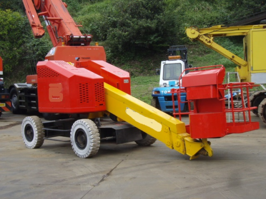 รถกระเช้า BOOM LIFT
