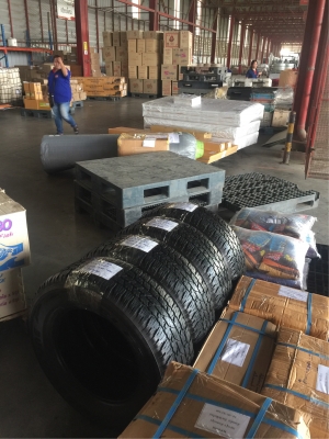 ยาง Bridgestone 265 65 17 ปลายปี16 ดอกเต็ม ไม่มีปะ ใช้ยาว ราคาไม่แพง