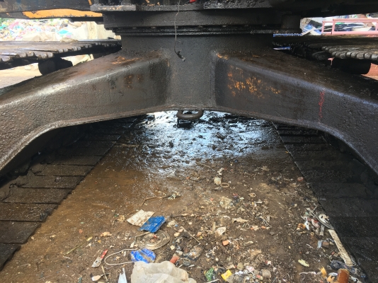 ขายแบคโฮ Komatsu pc120-3 พรัอมตัวดูดแม่เหล็ก