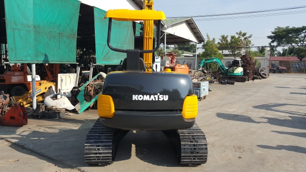 ขาย รถขุด KOMATSU รุ่น PC45-1- มือสองญี่ปุ่น แทรกเหล็ก สลัก บูทเอวแน่น 100\% ปั้มนิ้ว-ยูชิดะ-  สวยพร้อมใช้งาน มือถือ 0818753444
