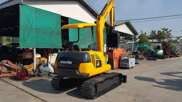 ขาย รถขุด KOMATSU รุ่น PC45-1- มือสองญี่ปุ่น แทรกเหล็ก สลัก บูทเอวแน่น 100\% ปั้มนิ้ว-ยูชิดะ-  สวยพร้อมใช้งาน มือถือ 0818753444