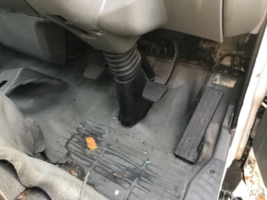 ขายหัวเก๋งรถบรรทุก 4ล้อ,6 ล้อเล็ก MITSUBISHI CANTER FB511B นำเข้าจากญี่ปุ่น พร้อมใช้ สนใจติดต่อ 081-9485494