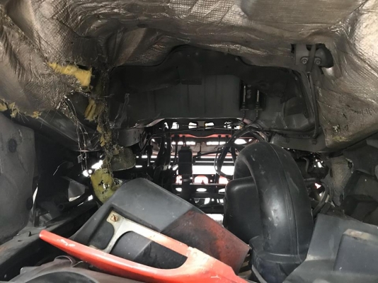 ขายหัวเก๋ง NISSAN UD 2ใบปัด นำเข้าจากญึ่ปุ่น100\% ราคาถูกๆ สภาพสวยๆมาก สนใจติดต่อ 081-948-5494