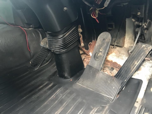 ขายหัวเก๋ง NISSAN UD(BIG THUMB)ตาเว้า นำเข้าจากญึ่ปุ่น100\% ราคาถูกๆ สภาพสวยๆมาก สนใจติดต่อ 081-948-5494