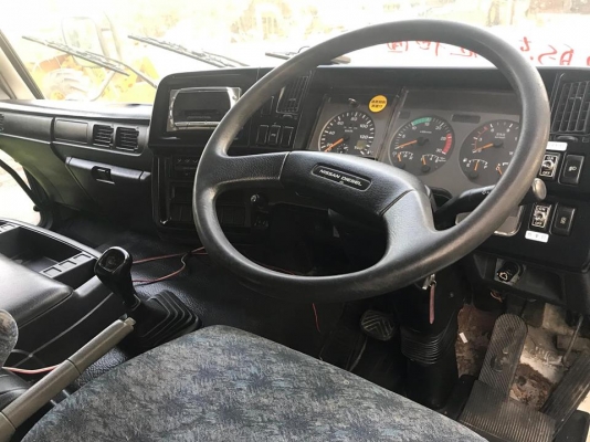 ขายหัวเก๋ง NISSAN UD(BIG THUMB)ตาเว้า นำเข้าจากญึ่ปุ่น100\% ราคาถูกๆ สภาพสวยๆมาก สนใจติดต่อ 081-948-5494