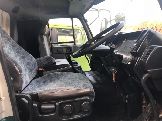 ขายหัวเก๋ง NISSAN UD(BIG THUMB)ตาเว้า นำเข้าจากญึ่ปุ่น100\% ราคาถูกๆ สภาพสวยๆมาก สนใจติดต่อ 081-948-5494