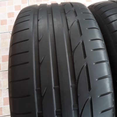 ขายยาง 245-40-18 BRIDGESTONE S001 ปี15 สวยๆ 1คู่ ขายยาง 245-40-18 BRIDGESTONE S001 ปี15 สวยๆ 1คู่
