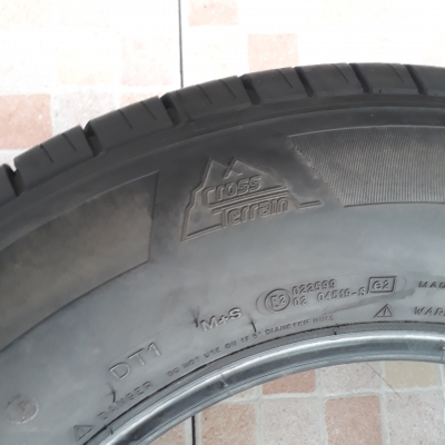 ขายยาง MICHELIN 265-65-17 ปี15 งามๆ 1ชุด