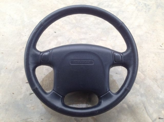 พวงมาลัยหนัง isuzu mu ใส่ ดราก้อน  2500 บาท