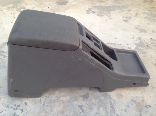 คอนโซลกลาง isuzu mu  1200บาท