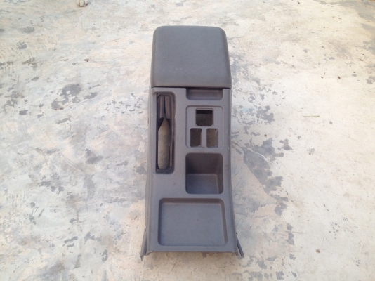 คอนโซลกลาง isuzu mu  1200บาท