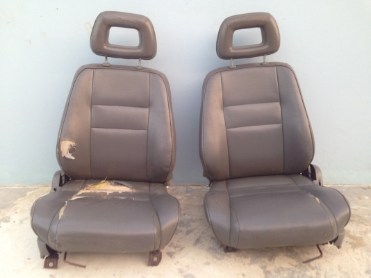 เบาะคู่หน้า isuzu tfr แค็ป สภาพพอใช้ ไว้ทำอะไหล่ 1500บาท