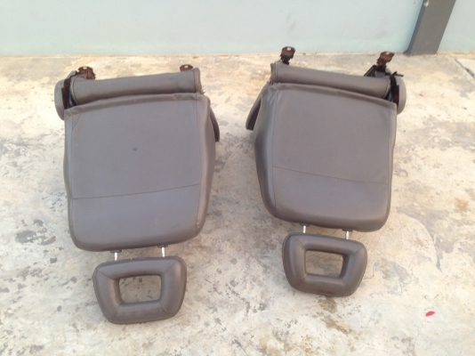 เบาะคู่หน้า isuzu tfr แค็ป สภาพพอใช้ ไว้ทำอะไหล่ 1500บาท