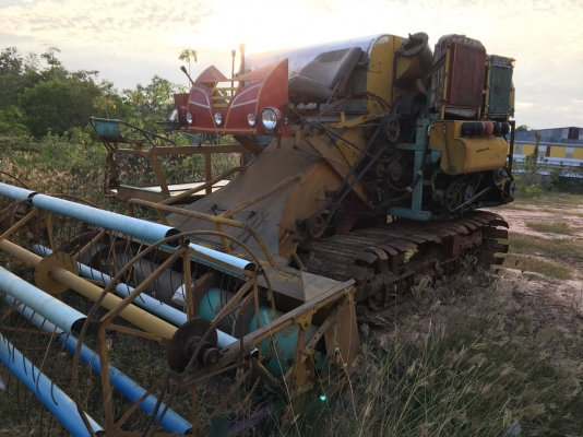 ขายรถเกี่ยวข้าว ขายรถเกี่ยวข้าว