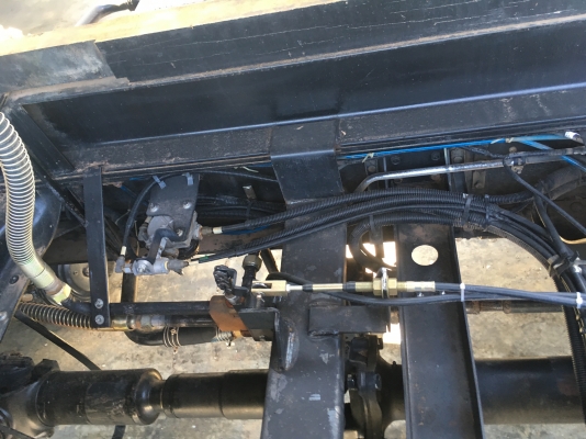 ขายด่วนรถพ่วงดั้มFM1A 344ปี58 ดั้มสามมิตรแม่ลูก ใช้งานเบาๆไม่เคยแบก สภาพสวยสด พร้อมใช้