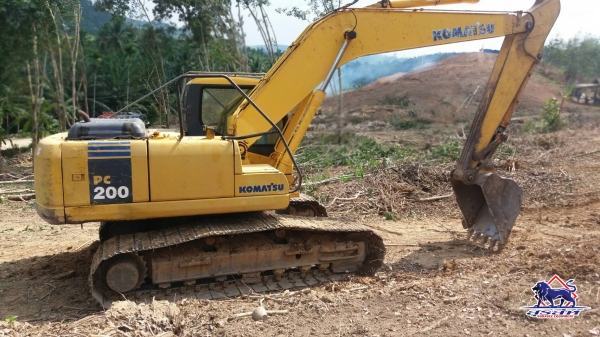 ขายรถแบ็คโฮ KOMATSU PC200-7 สภาพดี ระบบการทำงานสมบูรณ์ พร้อมลงงานได้ทันที ขายรถแบ็คโฮ KOMATSU PC200-7 สภาพดี ระบบการทำงานสมบูรณ์ พร้อมลงงานได้ทันที