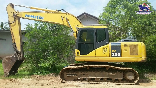 ขายรถแบ็คโฮ KOMATSU PC200-7 สภาพดี ระบบการทำงานสมบูรณ์ พร้อมลงงานได้ทันที ขายรถแบ็คโฮ KOMATSU PC200-7 สภาพดี ระบบการทำงานสมบูรณ์ พร้อมลงงานได้ทันที
