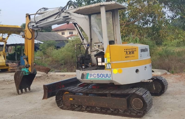 ขายด่วนรถแบคโฮKOMATSUโคมัสซูรุ่นยอดนิยมสวยๆPC50-6URเทียบเท่าPC50เครื่องโคมัสซู3D95เครื่องดีปั่มแรงรถนอกเพิ่งนำเข้ามาใหม่ยังไม่เคยใช้งานในเมืองไทยเลย ขายด่วนรถแบคโฮKOMATSUโคมัสซูรุ่นยอดนิยมสวยๆPC50-6URเทียบเท่าPC50เครื่องโคมัสซู3D95เครื่องดีปั่มแรงรถนอกเพิ่งนำเข้ามาใหม่ยังไม่เคยใช้งานในเมืองไทยเลย