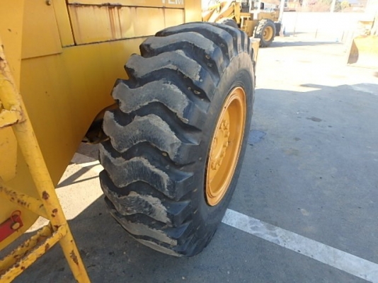 ขายรถตัก ยี่ห้อ TCM รุ่น 840-2