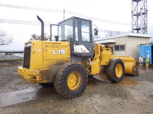 ขายรถตัก ยี่ห้อ TCM รุ่น L19 ขายรถตัก ยี่ห้อ TCM รุ่น L19