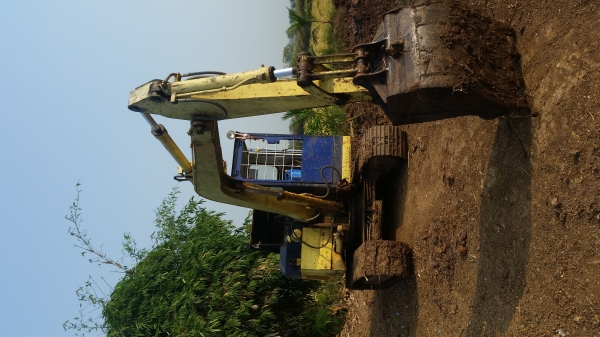 ขายแมกโฮกาโต้ รุ่น 180 พร้อมใช้งาน รถใช้งานเองครับ ขายแมกโฮกาโต้ รุ่น 180 พร้อมใช้งาน รถใช้งานเองครับ